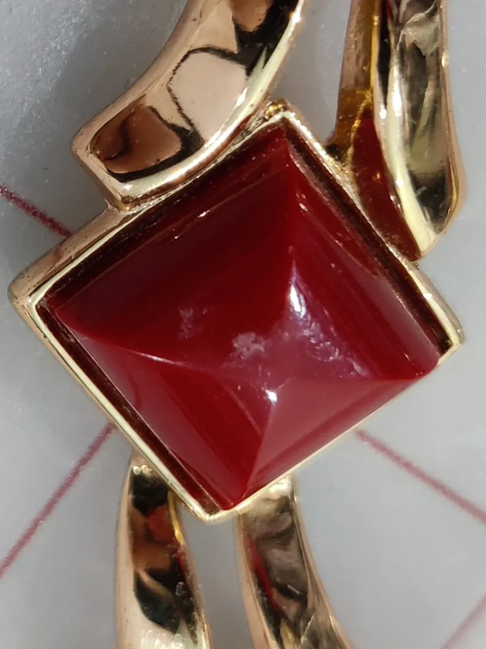 VTG Signed 50s Crown Trifari Gold Tone Red Thermoset Choker Earrings Bracelet - Picture 8 of 12